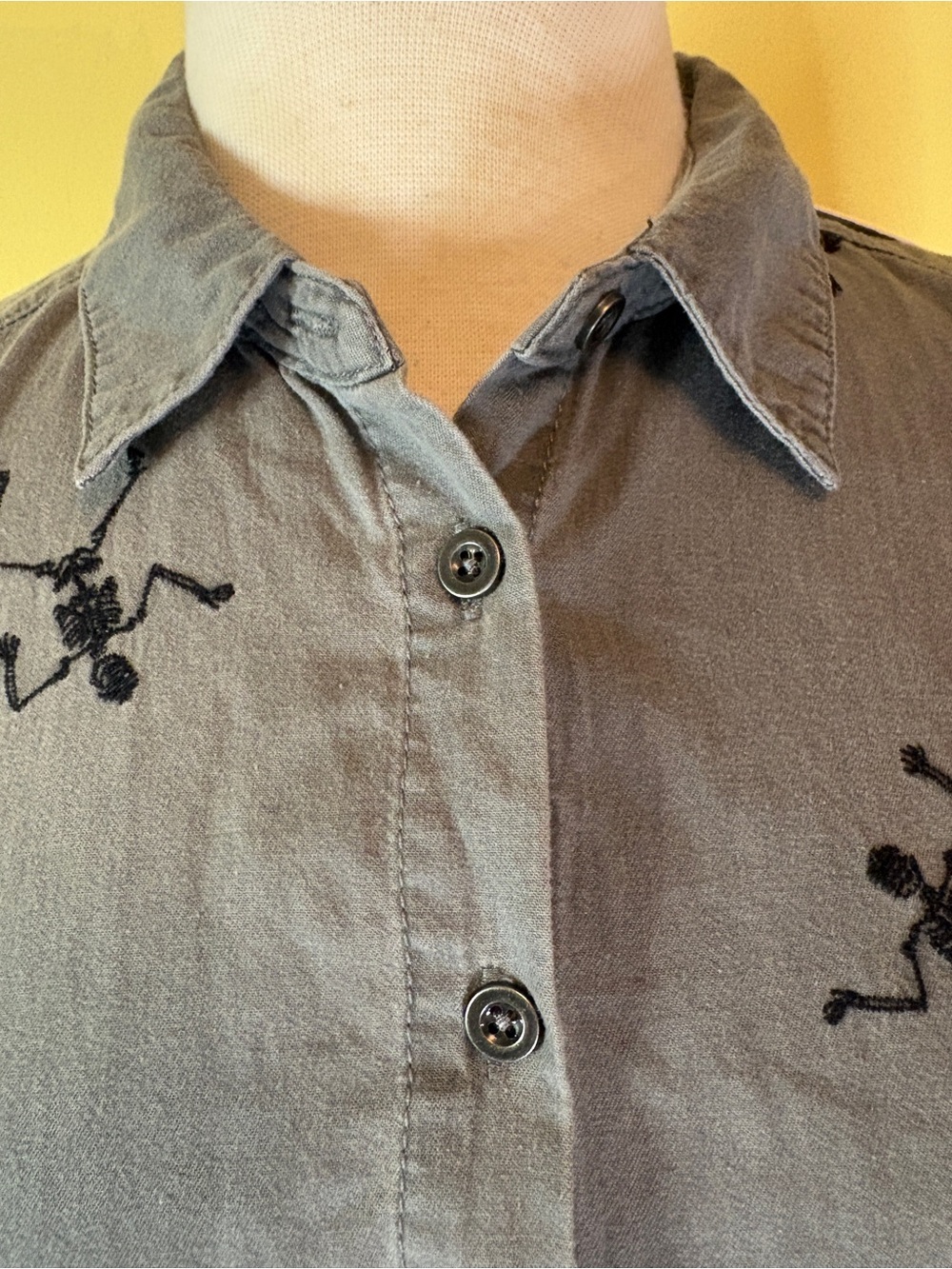 Jane and Delancey Gray Button-Down Shirt with Black Skeleton Print - Picture 4 of 12